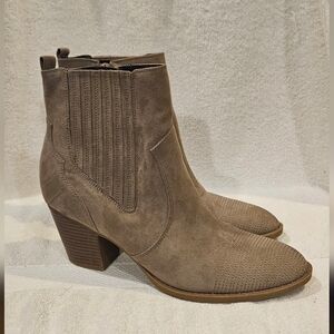 INDIGO RD ANKLE BOOTS